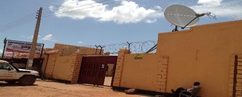 Wau: Universal Gab Hotel Construction